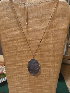 Gold-Edged Dark Gray Druzy Pendant Necklace - Women Jewelry